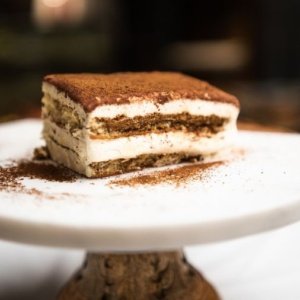 Tiramisu Cake
